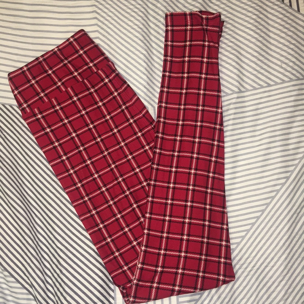LulaRoe OS Red Plaid Leggings Merry & Bright NWOT